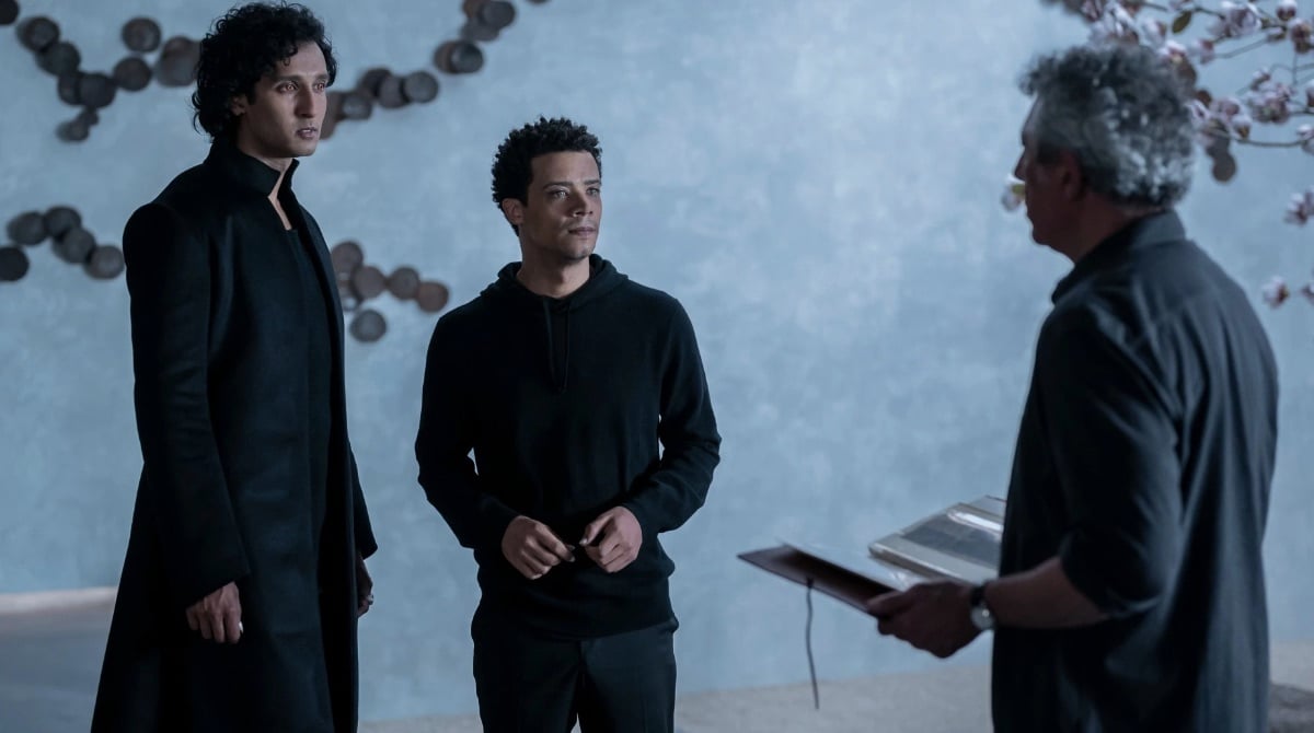 Jacob Anderson as Louis, Assan Zaman as Armand, and Eric Bogosian as Daniel in Interview With the Vampire
