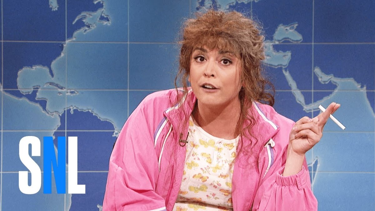 Cecily Strong says goodbye on Weekend Update. 