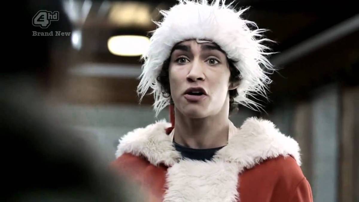 Nathan meets Marnie while dressed as Santa. 