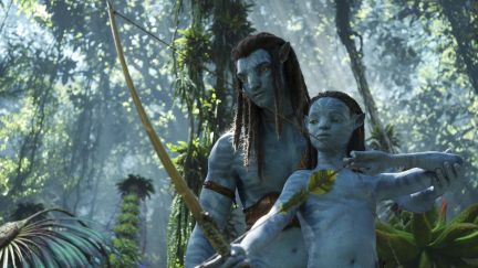 Jake Sully teaches his child how to use a bow and arrow in 'Avatar: The Way of Water'
