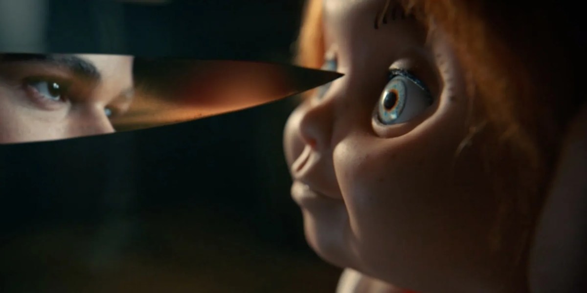 Jake's reflection in the knife in Chucky season 2