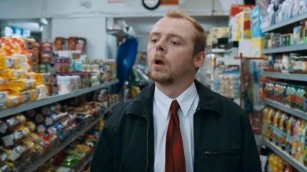 Simon Pegg walking through a store in Shaun of the Dead