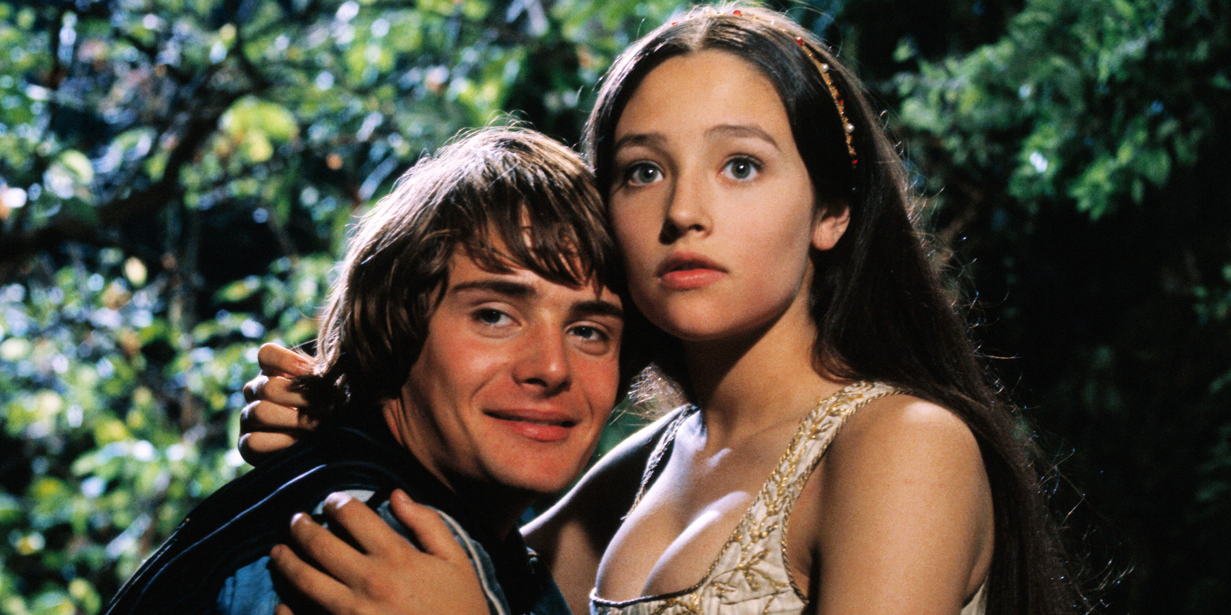Romeo and Juliet Stars Sue Paramount for Being Coerced Into Underage, Nude Sex Scene The Mary picture