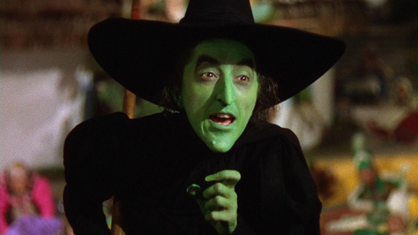 Margaret Hamilton as the iconic green-skinned Wicked Witch of the West in 'The Wizard of Oz'