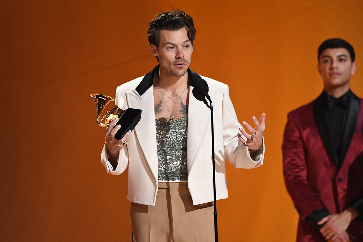 Harry Styles taking home the first award of the night
