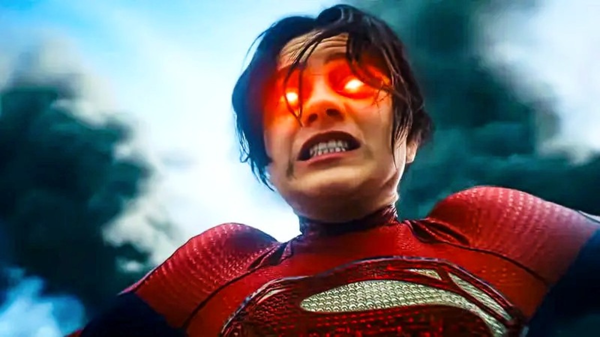 Sasha Calle as Supergirl in The Flash trailer with laser eyes