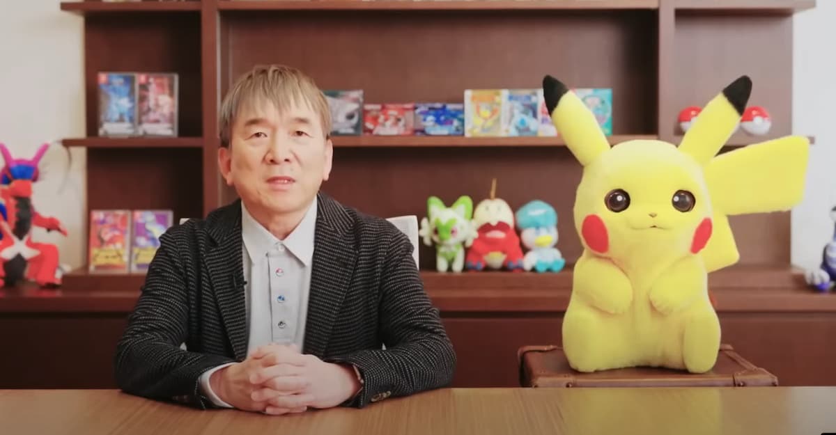 Animatronic Pikachu and Pokémon Company CEO Tsunekazu Ishihara durante o 2023 Pokémon Direct