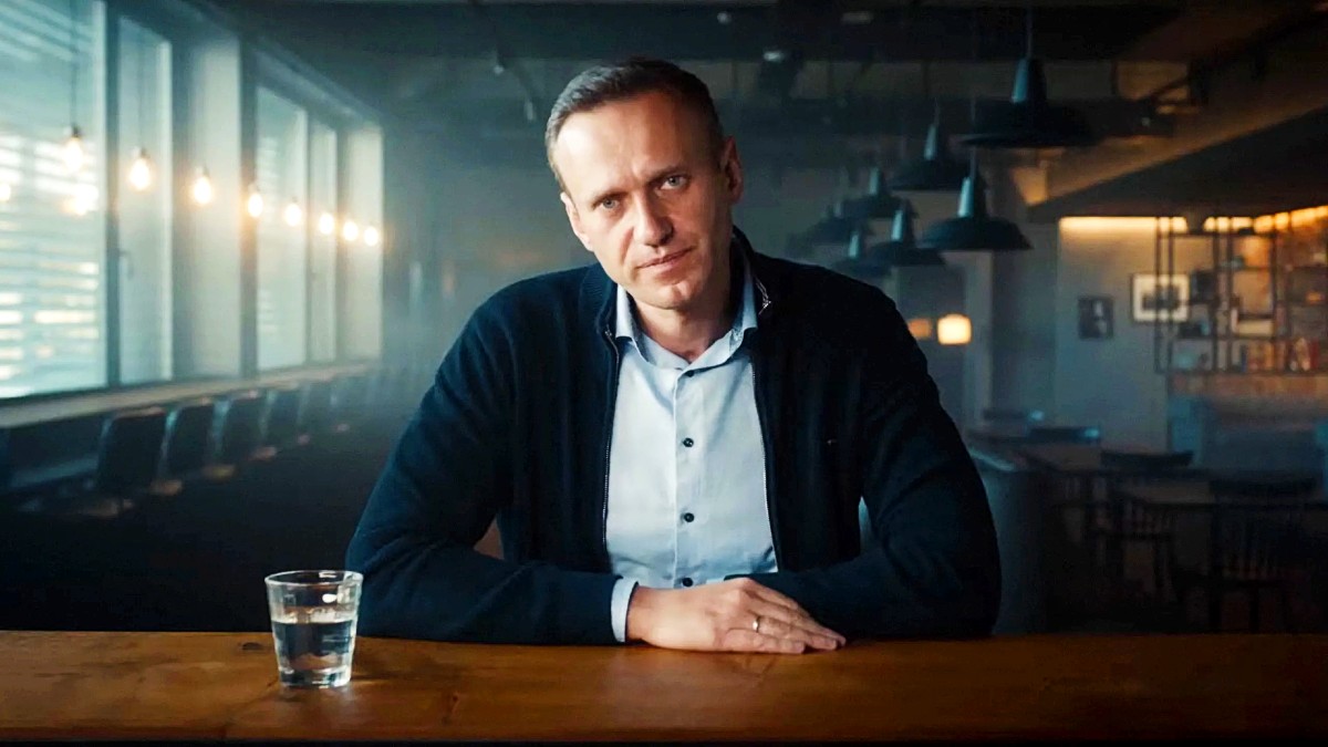 Alexei Navalny in Daniel Roher's Navalny documentary