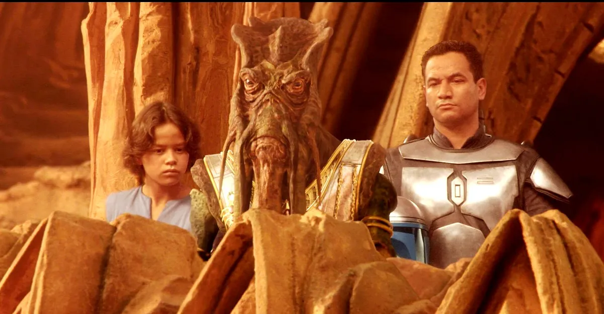 Daniel Logan as Young Boba Fett and Temuera Morrison as his father Jango Fett in Star Wars: Attack of the Clones