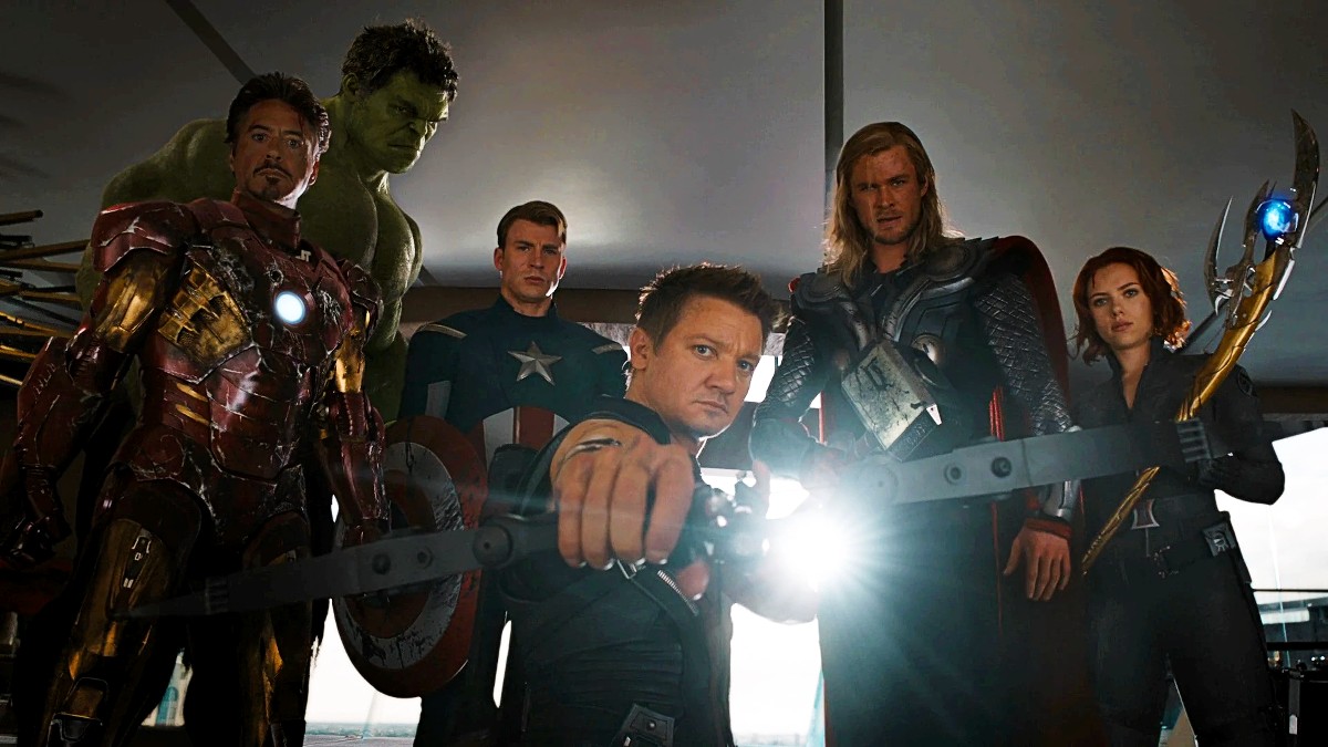 Hawkeye, Thor, Black Widow, Cap, Hulk, and Iron Man in The Avengers