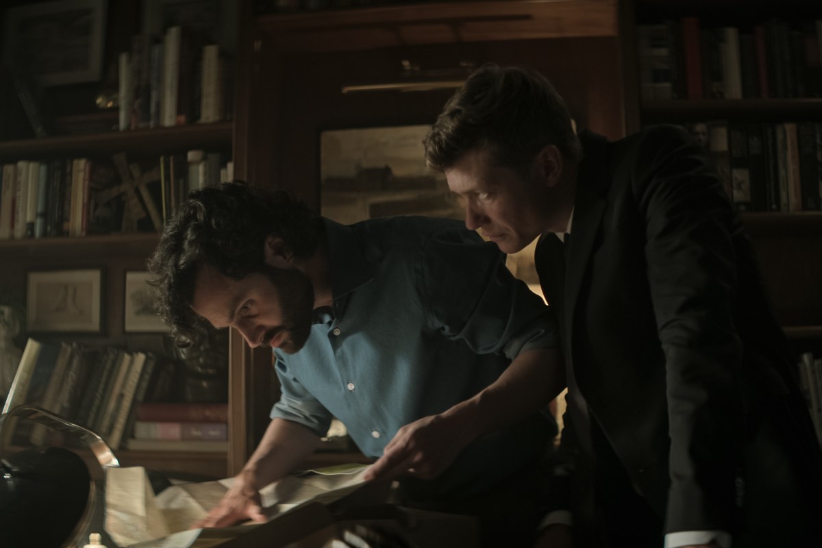 You. (L to R) Penn Badgley as Joe Goldberg, Ed Speleers as Rhys in episode 408 of You. Cr. Courtesy of Netflix © 2023