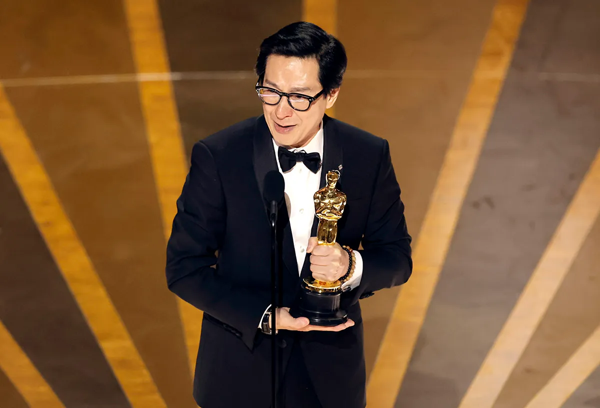 Ke Huy Quan winning an Oscar!