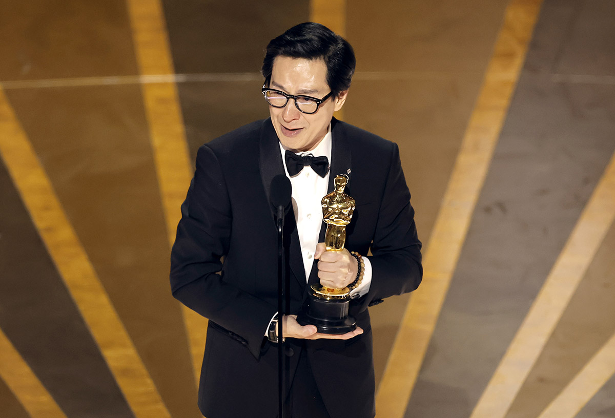 Ke Huy Quan winning an Oscar!