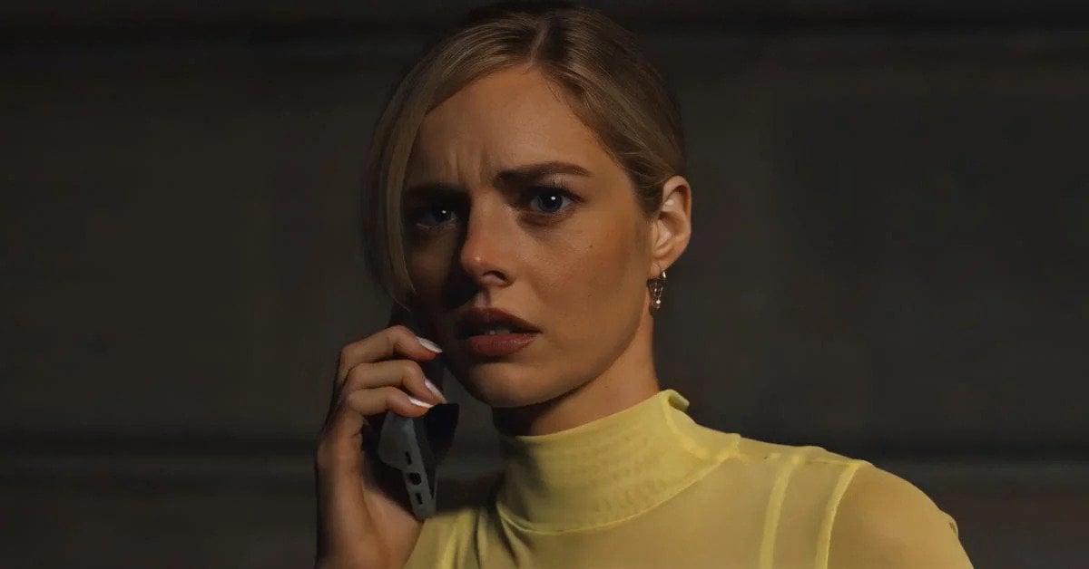 Laura Crane talking on the phone with Ghostface in Scream VI opening