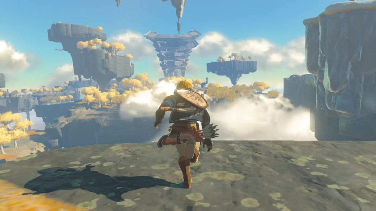 Link running toward Skyloft in 'The Legend of Zelda: Tears of the Kingdom'