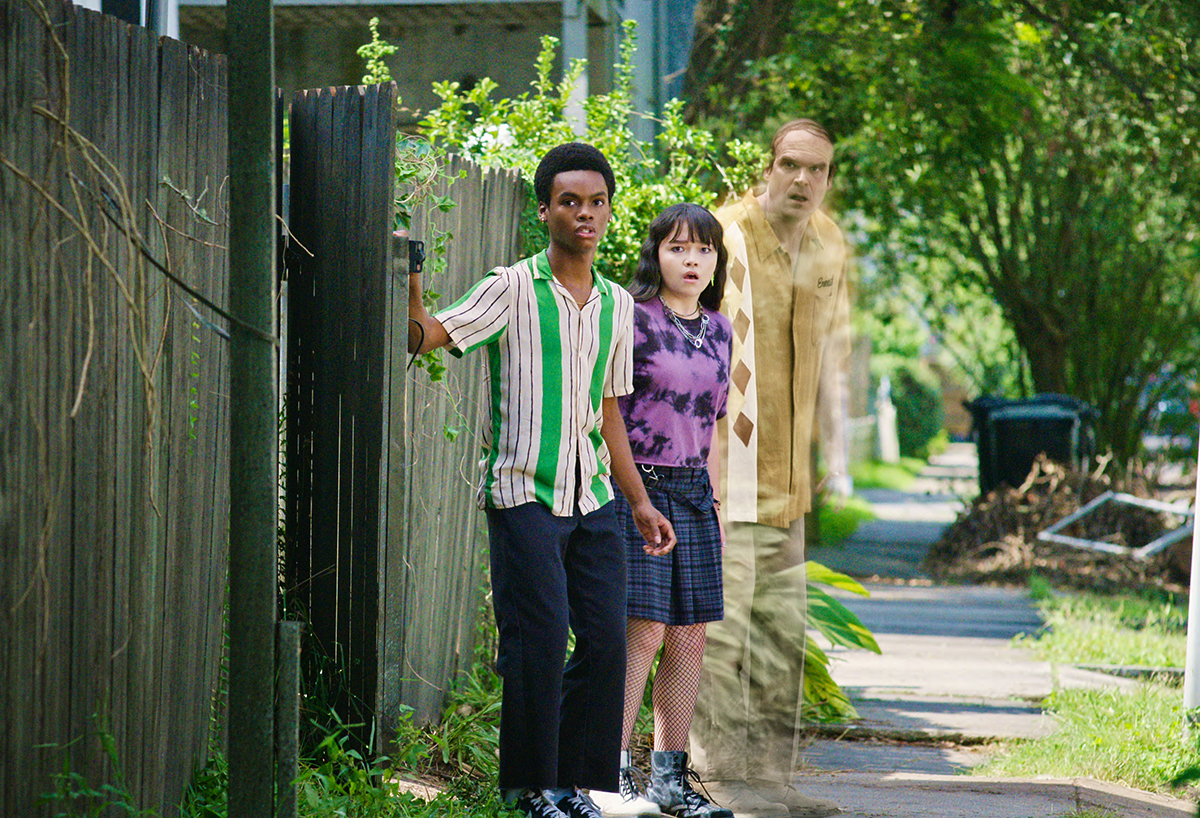 The cast of We have a ghost