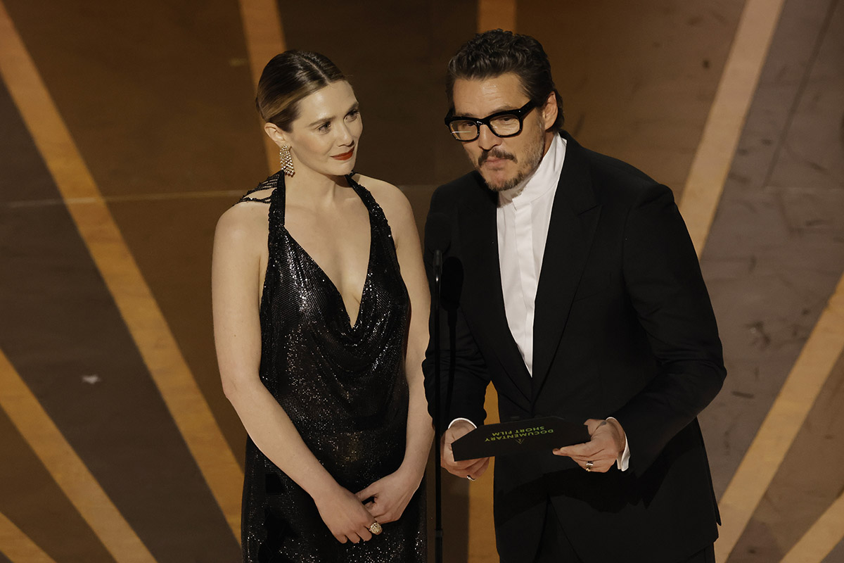 Pedro Pascal and Elizabeth Olsen at the Oscars