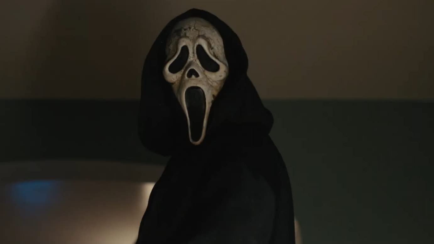 Ghostface wearing one of the older masks in Scream VI