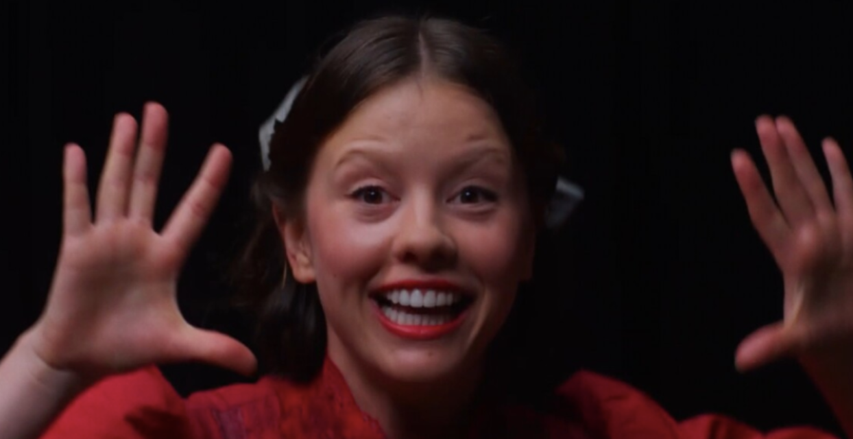 Mia Goth as Pearl in the movie 'Pearl'