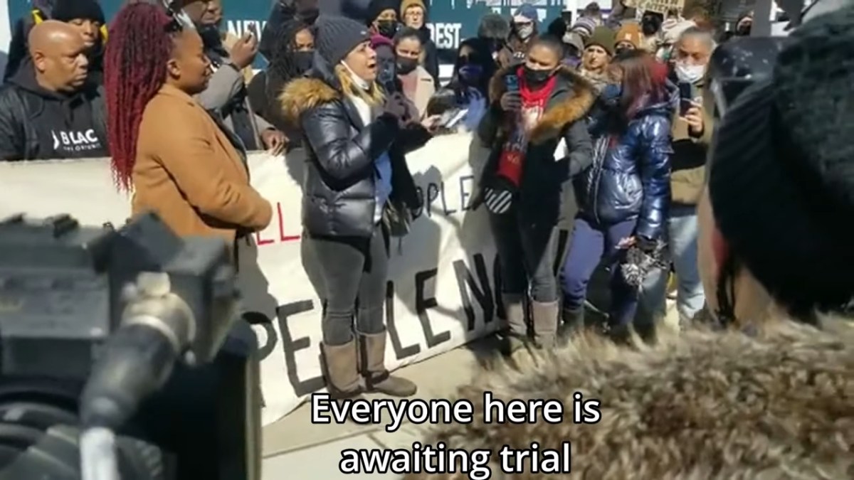 Olayemi Olurin next to the mother of Brandon Rodriguez.