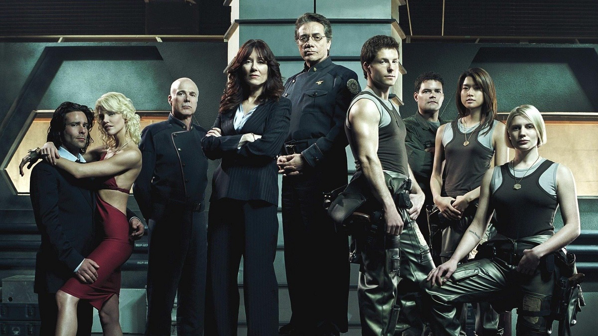 Promotional photo of the cast of 2004's 'Battlestar Galactica' series.