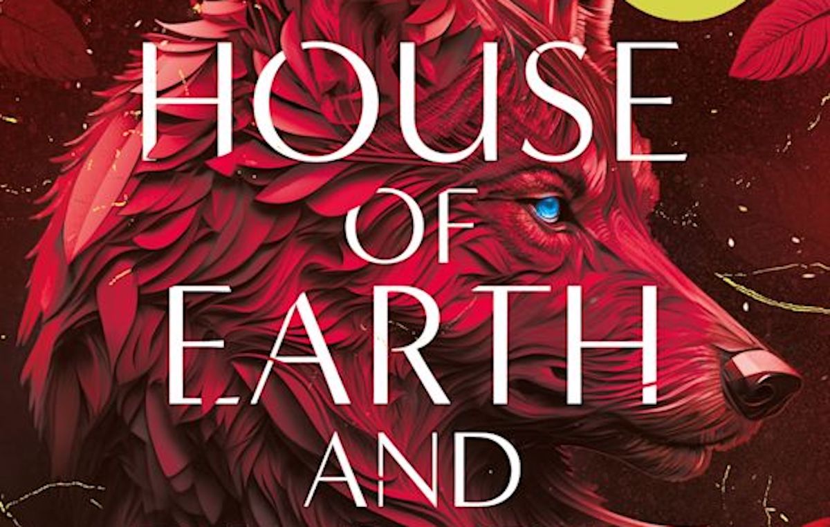 House of Earth and Blood book cover featuring art of a wolf.