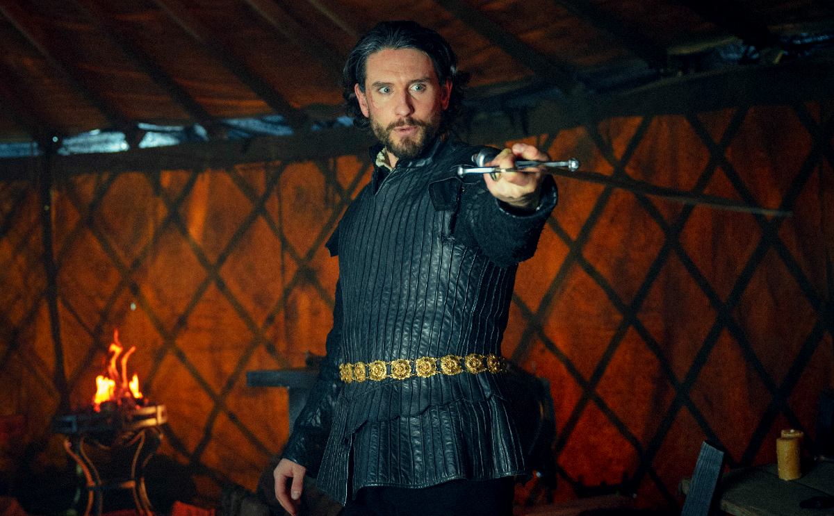 Emperor Emhyr var Emreis holds a new sword in The Witcher.