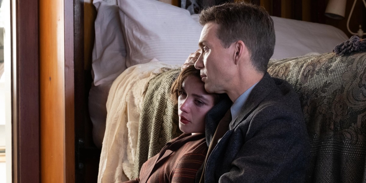 J. Robert Oppenheimer (Cillian Murphy) consoles Jean Tatlock (Florence Pugh) in 'Oppenheimer'