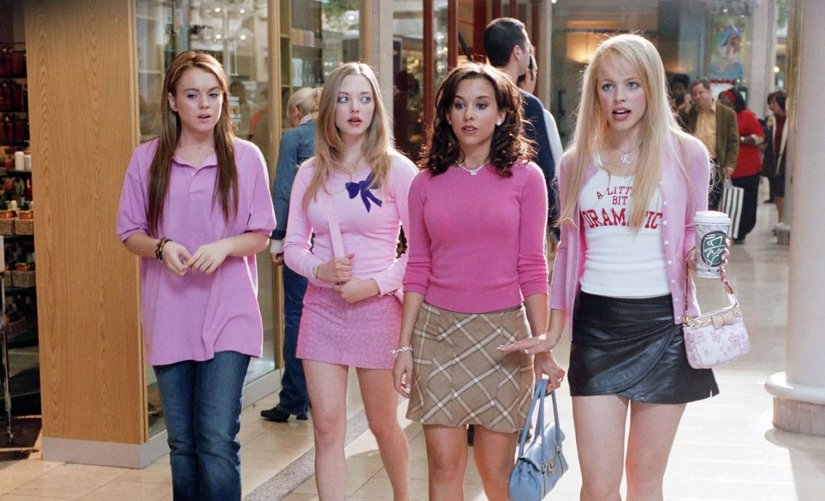 Lindsay Lohan, Amanda Seyfried, Lacey Chabert, and Rachel McAdams in 'Mean Girls'