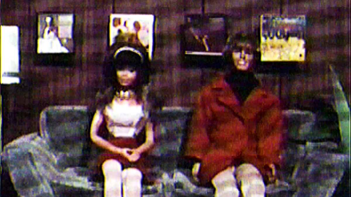 Merrill Gruver as Karen and Michael Edwards as Richard Carpenter in Superstar