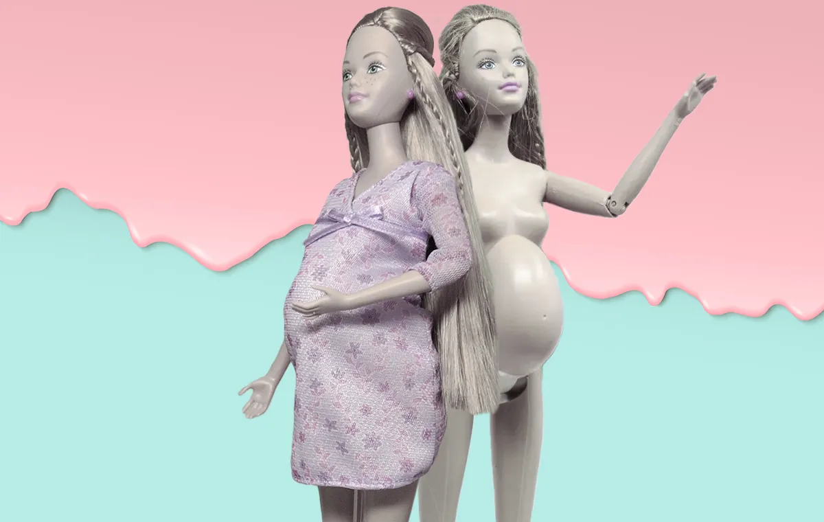 Desaturated pregnant Midge dolls—one clothed, one unclothed—on a pink and blue background