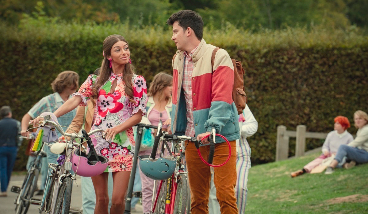 Ruby and Otis talking in season 4 of Sex Education