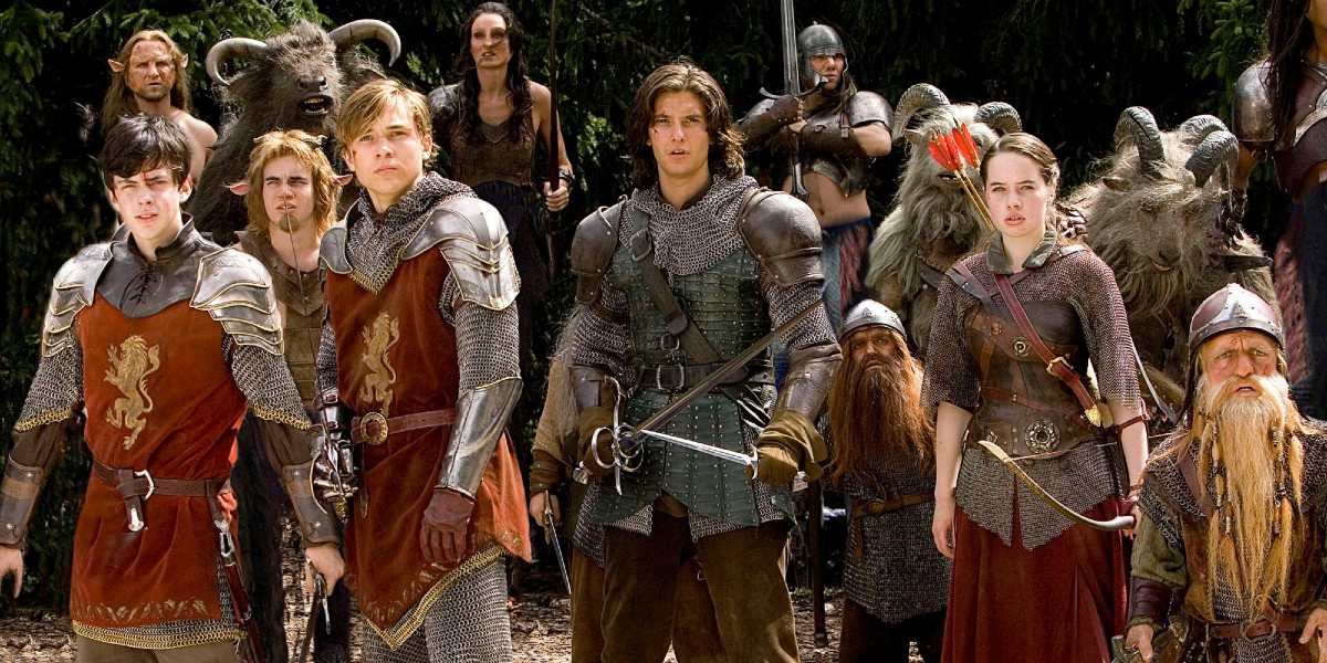 From left to right: Skandar Keynes as Edmund Pevensie, William Moseley as Peter Pevensie, Ben Barnes as Prince Caspian, Anna Popplewell as Susan Pevensie, and Peter Dinklage as Trumpkin