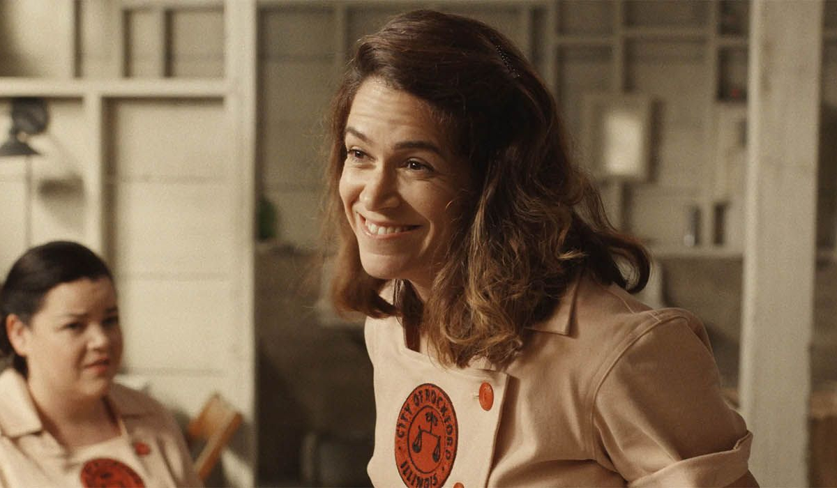 Abbi Jacobson in the TV series 'A League of Their Own'