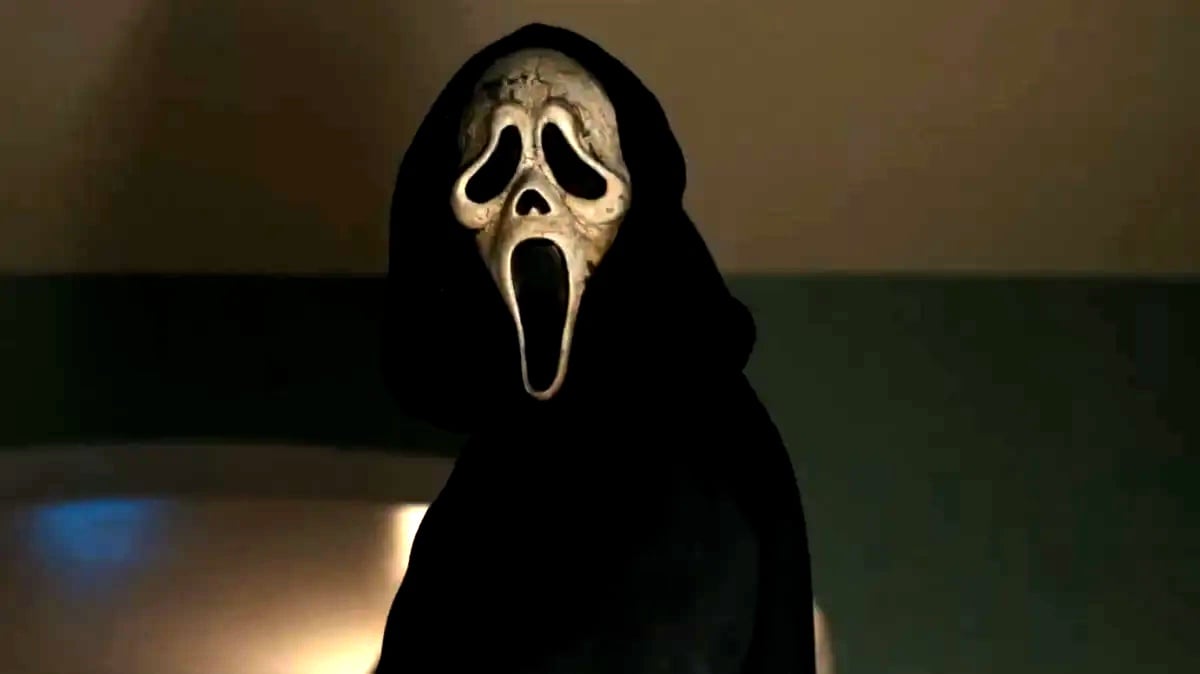 Ghostface in Scream.