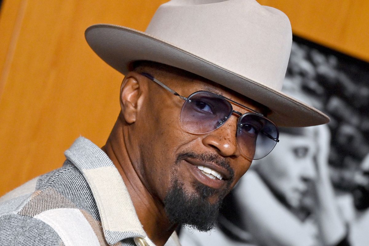 LOS ANGELES, CALIFORNIA - OCTOBER 01: Jamie Foxx attends the Los Angeles Screening of "Below The Belt" at Directors Guild Of America on October 01, 2022 in Los Angeles, California.