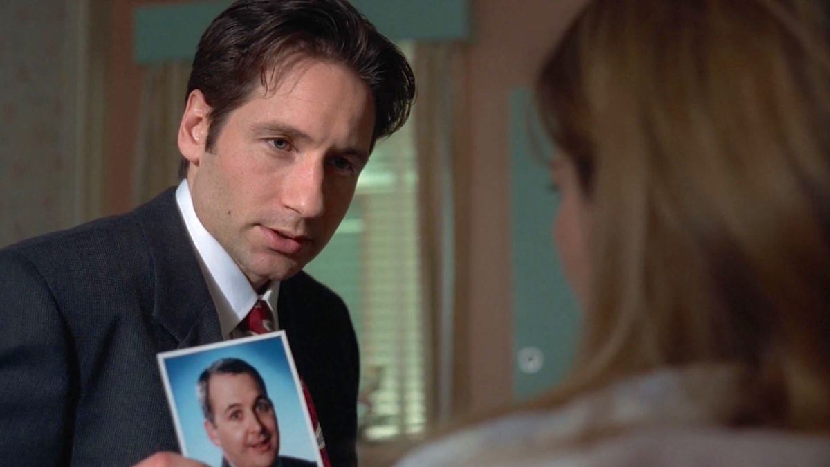 David Duchovny as Agent Fox Mulder in The X-Files