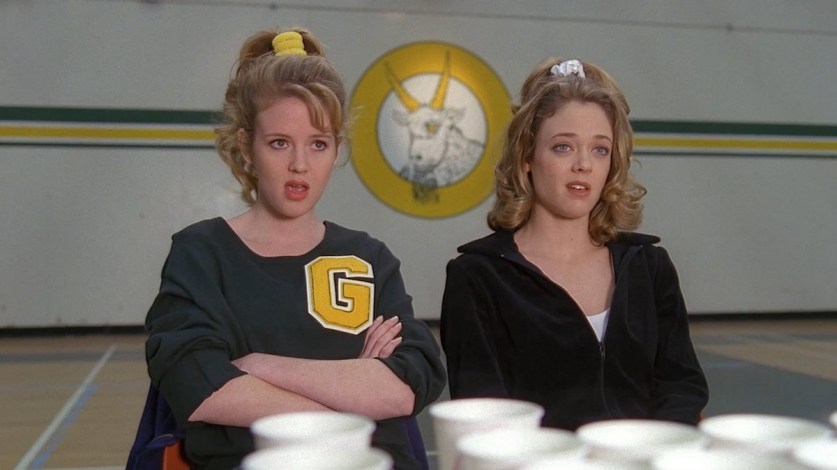 Wendy Benson-Landes and Lisa Robin Kelly in "The X Files"
