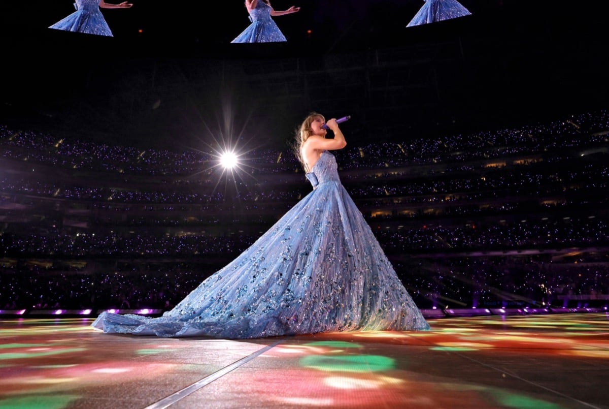 Taylor Swift performs onstage for the last night of the American leg of The Eras Tour at SoFi Stadium