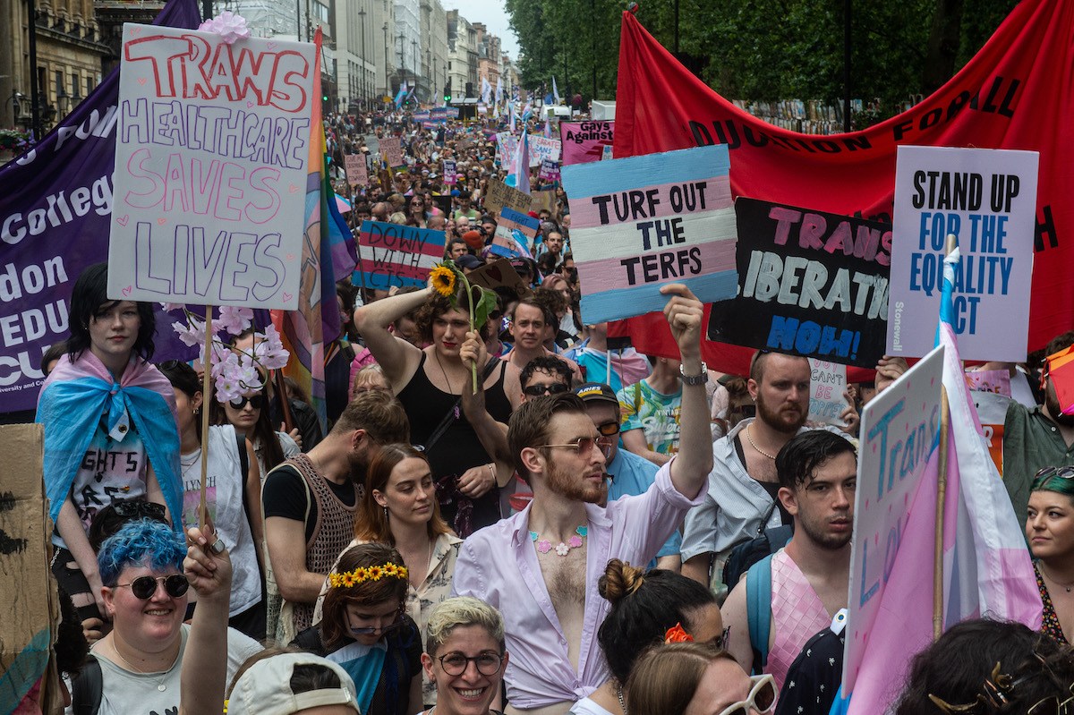J.K. Rowling Wants You To Know All Those Nazis Came Out To Support Her ...