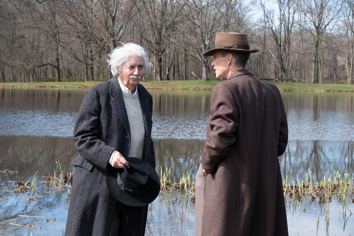 Albert Einstein (Tom Conti) and J. Robert Oppenheimer (Cillian Murphy) in Oppenheimer