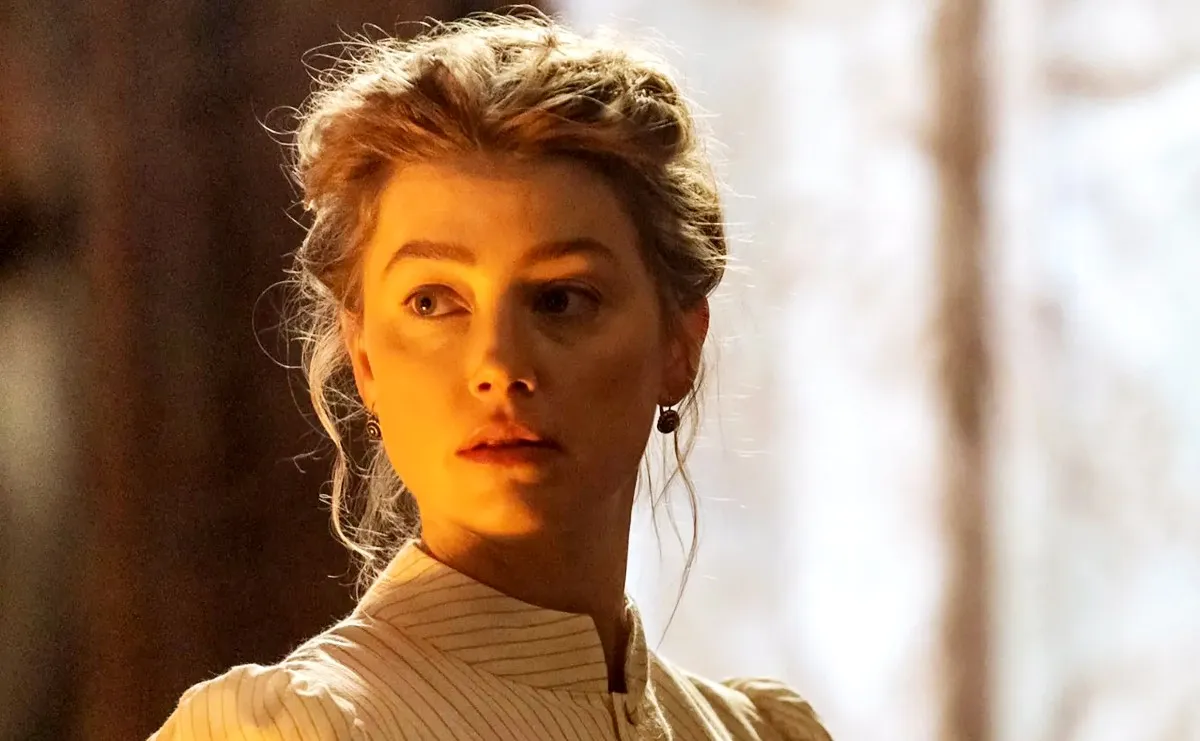Amber Heard as Grace Burnham in 'In the Fire'