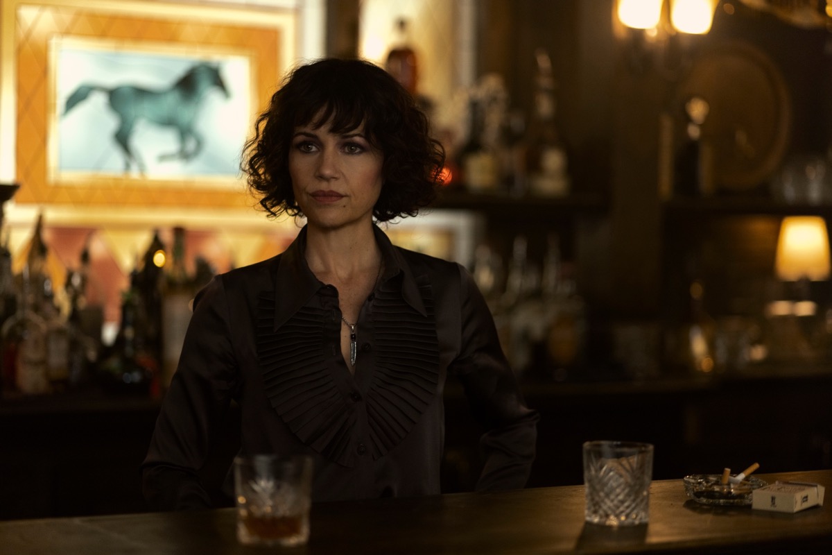 Carla Gugino as Verna in episode 105 of 'The Fall of the House of Usher'