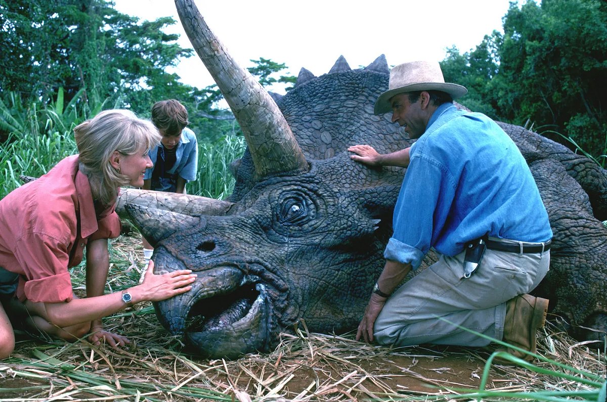 Laura Dern, Sam Neill and Joseph Mazzello in Jurassic Park (Universal)