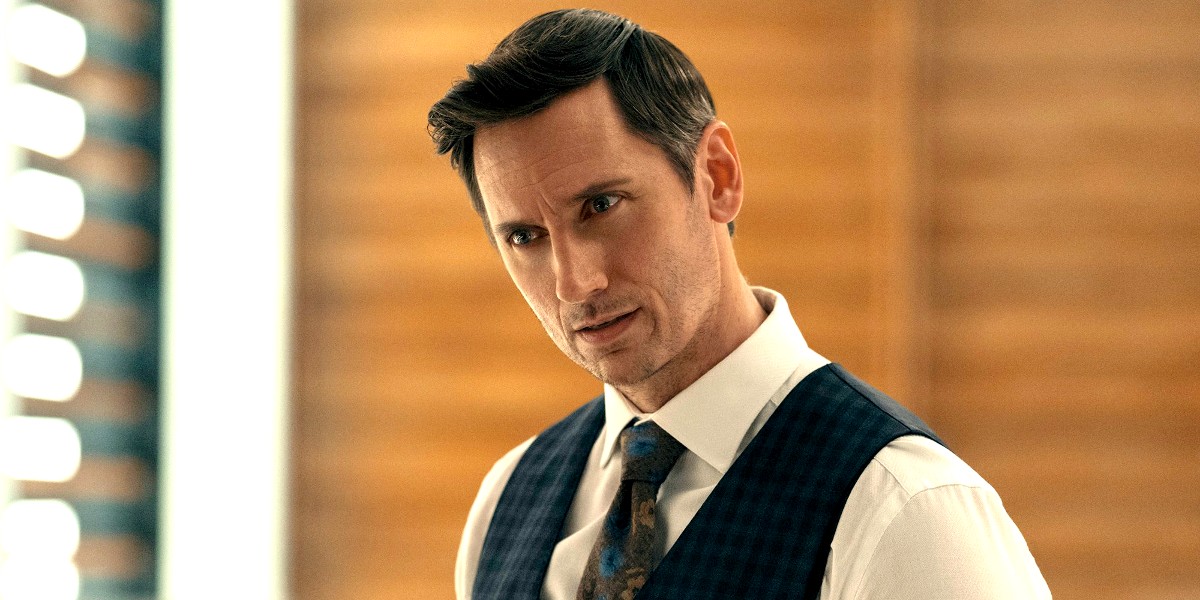 Derek Wilson as Tek Knight in Gen V