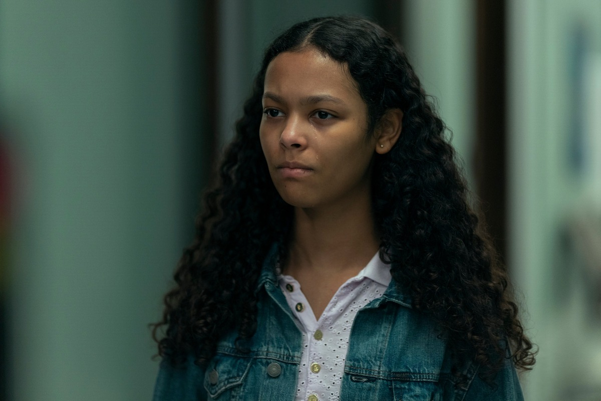 Kyliegh Curran as Lenore in 'The Fall of the House of Usher'