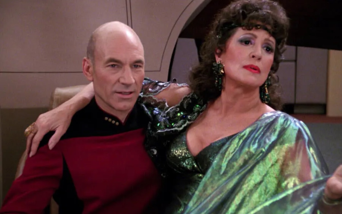Captain Picard (Sir Patrick Stewart) and Lwaxana Troi (Majel Barrett-Roddenberry)