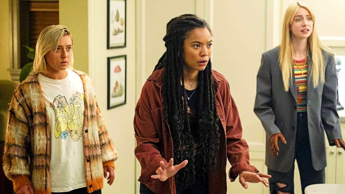 Jaz Sinclair as Marie Moreau, Lizze Broadway as Little Cricket, and Maddie Phillips as Cate Dunlap in Gen V