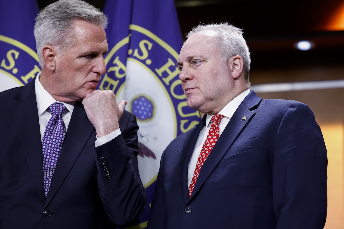 House Reps. Kevin McCarthy and Steve Scalise share a look.