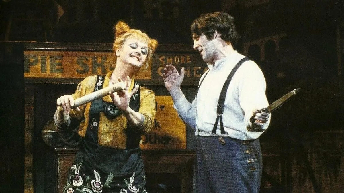 Angela Lansbury and George Hearn as the main characters of Sweeney Todd. 